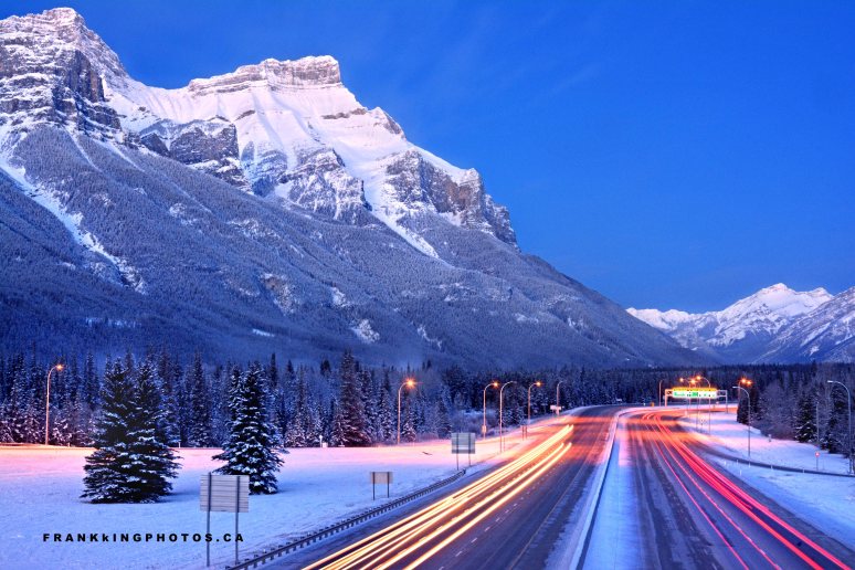 light streams Canada mountains winter
